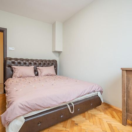Pirotska 2-Bedroom 100M2 Apartment In Sofia Center Kültér fotó