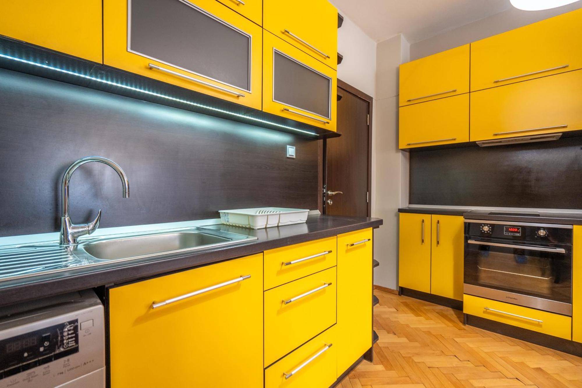 Pirotska 2-Bedroom 100M2 Apartment In Sofia Center Kültér fotó