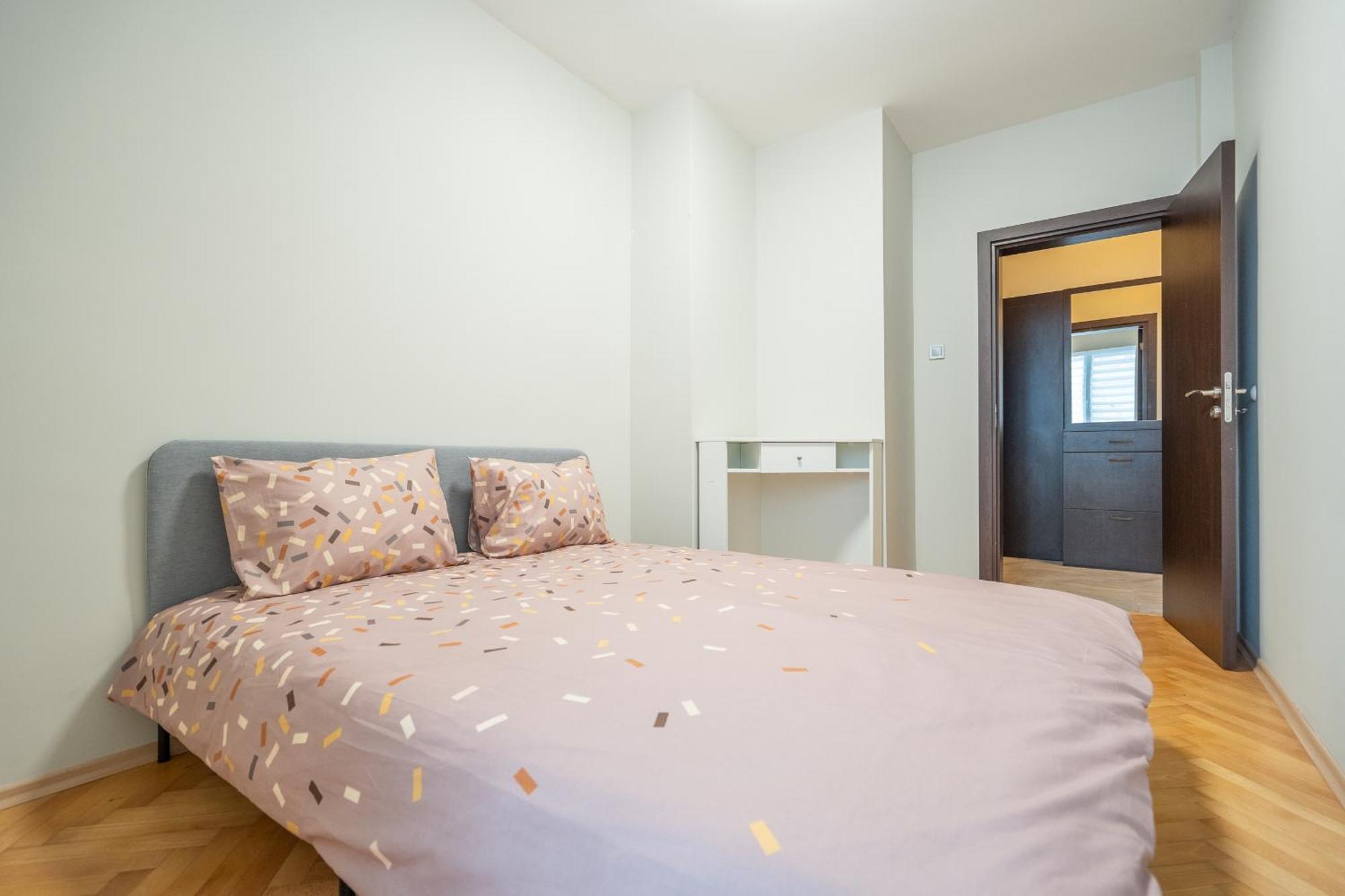 Pirotska 2-Bedroom 100M2 Apartment In Sofia Center Kültér fotó