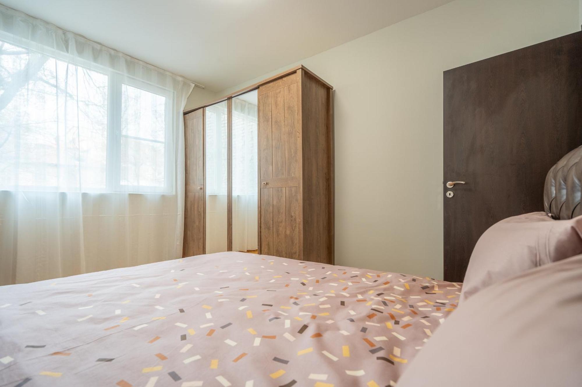 Pirotska 2-Bedroom 100M2 Apartment In Sofia Center Kültér fotó